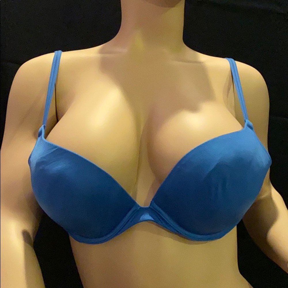 Victoria’s Secret Nylon & Lycra Spandex Bra